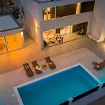 With Pool Near Sandy - By Traveler Tourist Agency Krk - Id 2224 Vila Privlaka (Zadar)