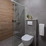 With Pool Near Sandy - By Traveler Tourist Agency Krk - Id 2224 Vila Privlaka (Zadar)