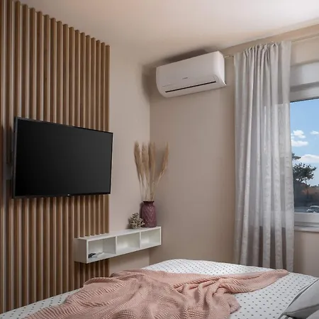 With Pool Near Sandy - By Traveler Tourist Agency Krk - Id 2224 Villa