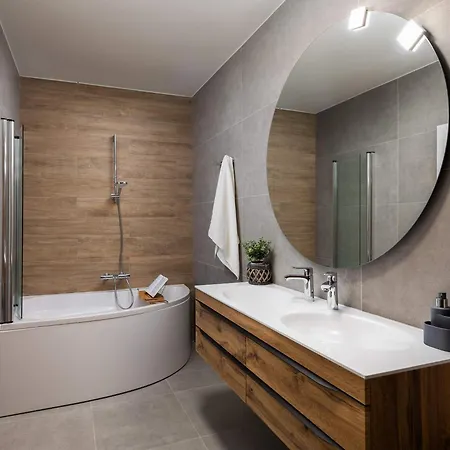 Vila With Pool Near Sandy - By Traveler Tourist Agency Krk - Id 2224 *